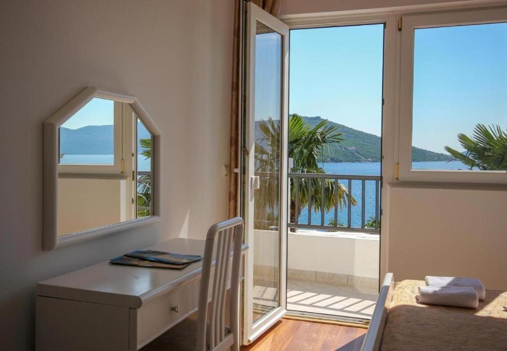 Hotel Xanadu Χέρτσεγκ Νόβι Εξωτερικό φωτογραφία