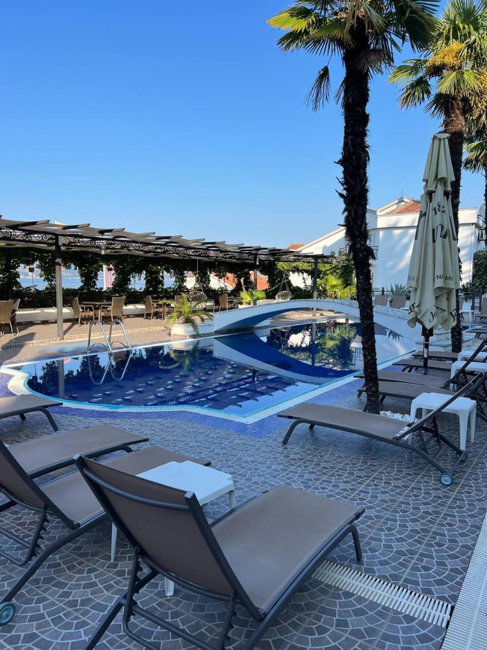 Hotel Xanadu Χέρτσεγκ Νόβι Εξωτερικό φωτογραφία