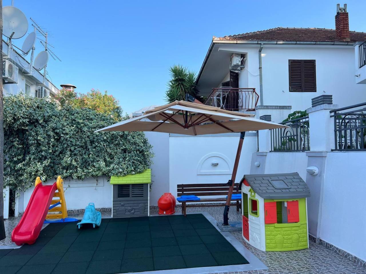 Hotel Xanadu Χέρτσεγκ Νόβι Εξωτερικό φωτογραφία